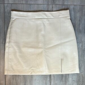 Wilfred Cream Mini Pencil Skirt with Slit